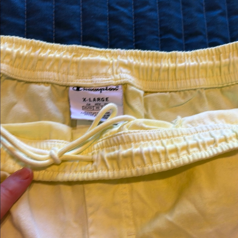 Champion Shorts XL - Picture 3 of 5